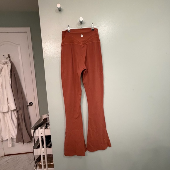 Buffbunny Legacy Flare Leggings in Rust Orange - Picture 6 of 7